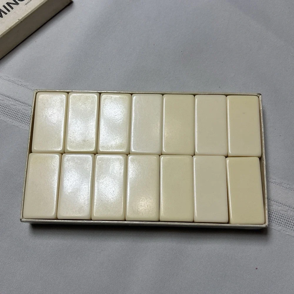 Puremco Marblelike Vintage Dominoes #716 Ivory Extra Thick Dominoes Complete Set